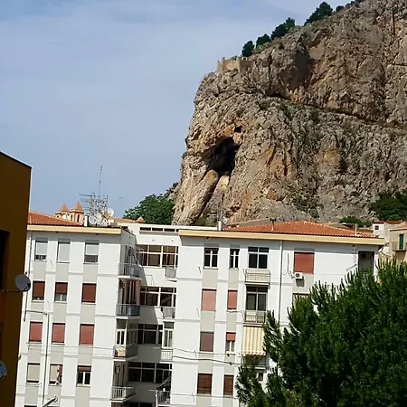 Il Veliero Πανσιόν *